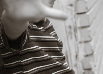 Ο κίνδυνος της προβολής ανηλίκων στο διαδίκτυο