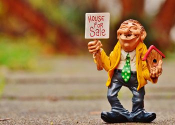 Ο κίνδυνος της παράνομης κτηματομεσιτείας