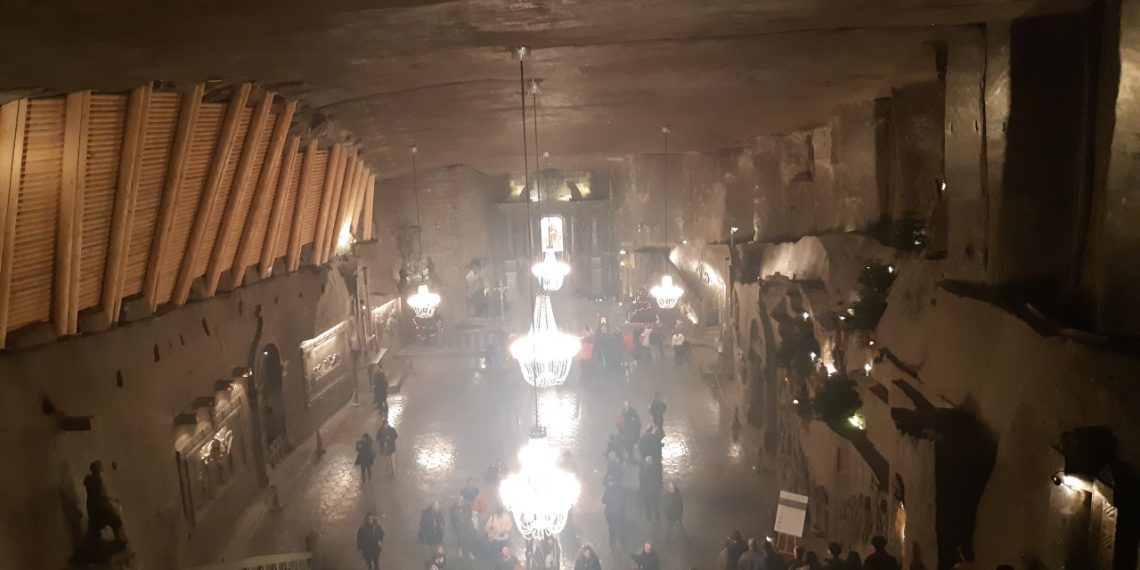 Αλατωρυχείο Βιελίτσκα: Ναοί και αγάλματα στα έγκατα της γης