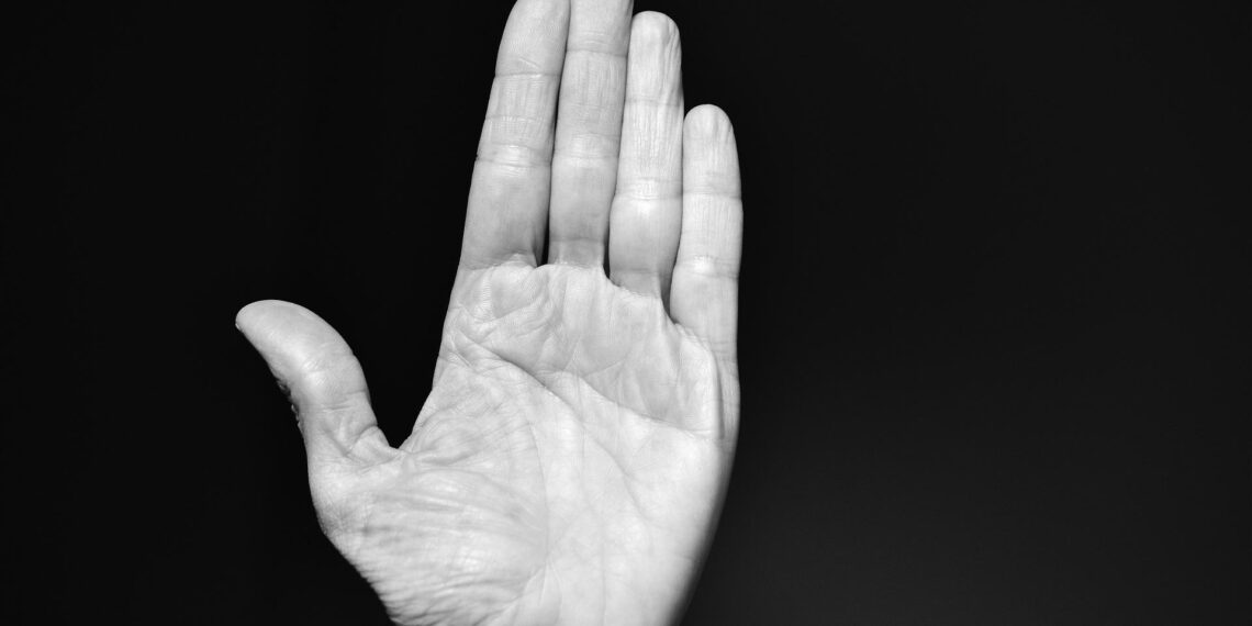 Ιδρύονται 12 γραφεία ενδοοικογενειακής βίας