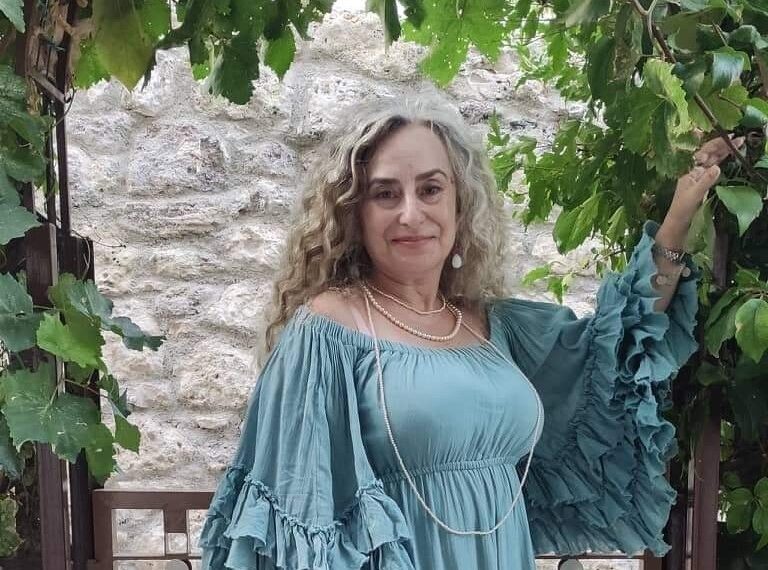 Αθανασία Δαφιώτη: Στο οικογενειακό άλμπουμ αγάπης νιώθεις το αίσθημα του ανήκειν