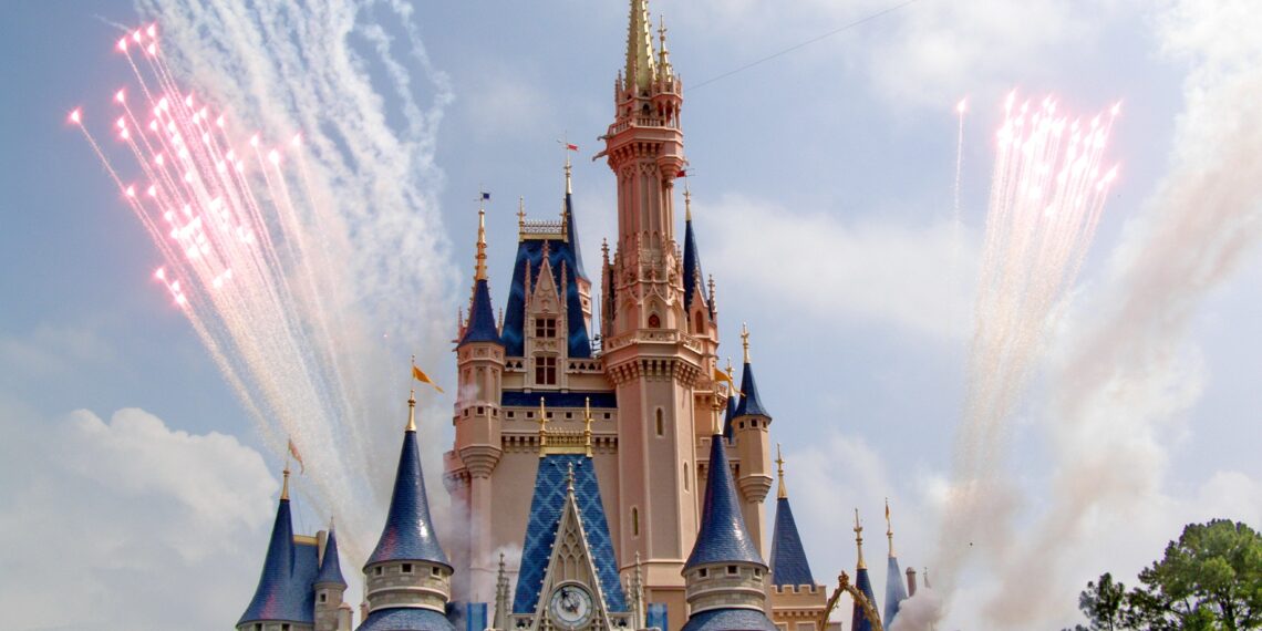 Εγκληματολόγος είναι ο διασημότερος παραμυθάς της Ελλάδας