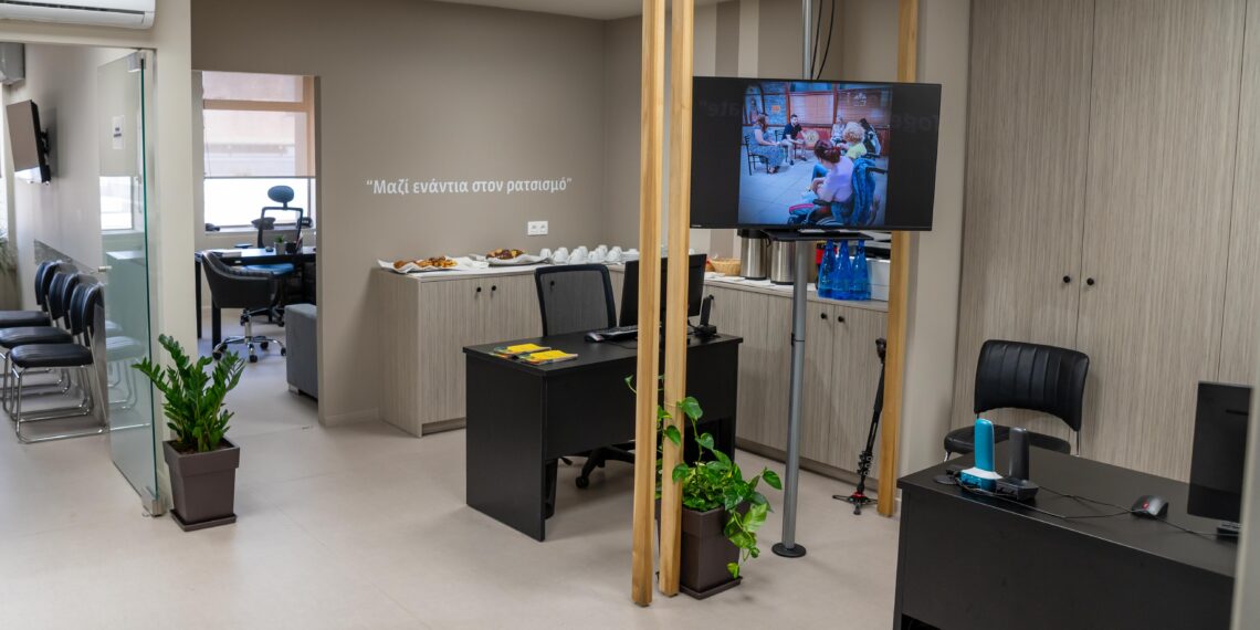 Εγκαινιάστηκαν τα νέα γραφεία του Τμήματος ρατσιστικής βίας