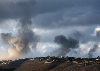 Το Ιράν εκτόξευσε 200 πυραύλους στο Ισραήλ – «Θα πληρώσει το τίμημα»