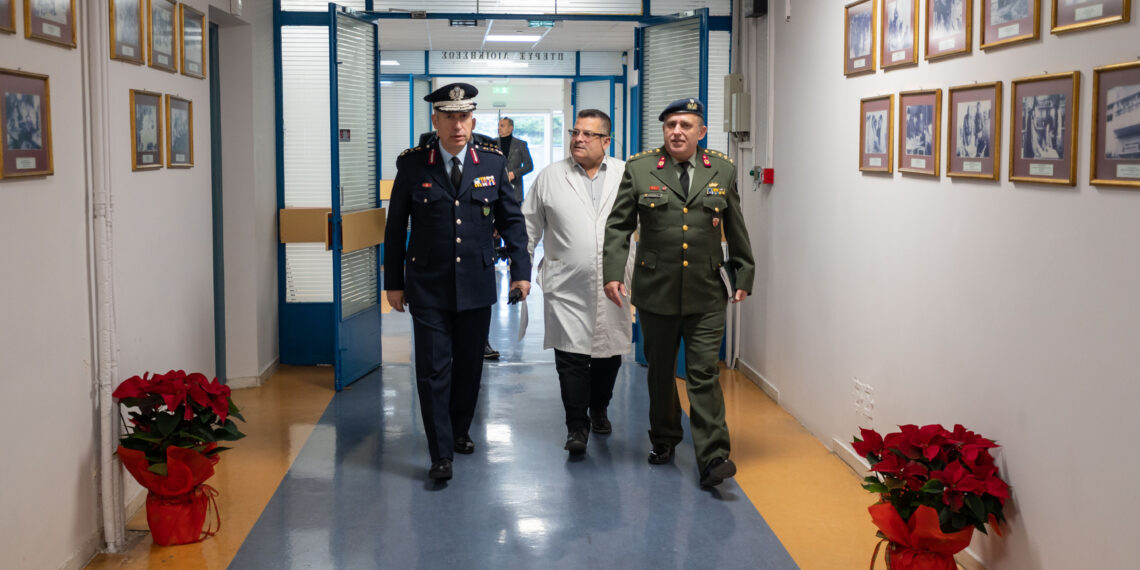 Χριστουγεννιάτικη επίσκεψη στο 401 Στρατιωτικό Νοσοκομείο Αθηνών