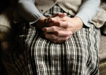 Απάτες κατά ηλικιωμένων – 14 συμβουλές προστασίας